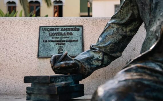 Seràs per sempre, una història de Vicent Andrés Estellés